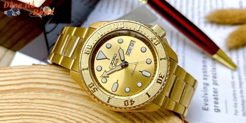 Đồng hồ vàng thường có giá trị cao và rất được ưa chuộng